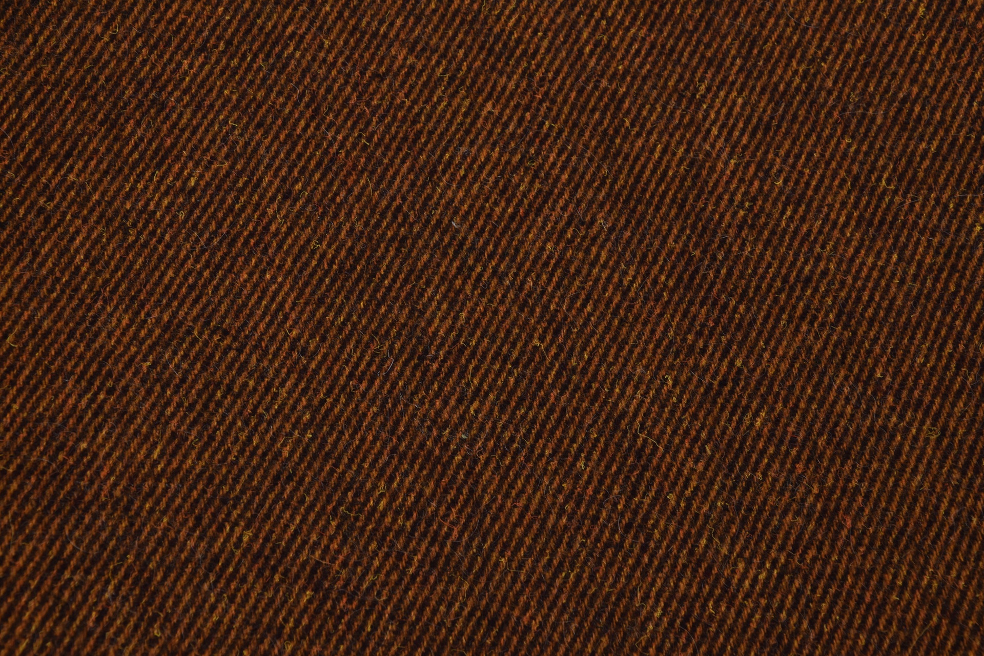 Donegal Tweed Style Diagonal Curry-Braun
