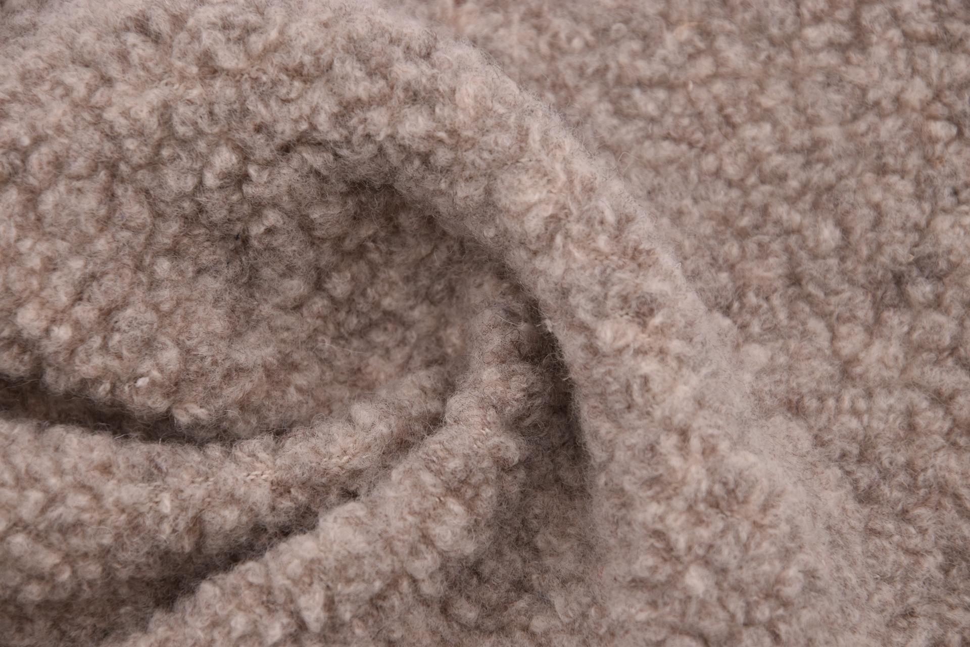 Bouclé-Strick 80%Merinowolle/20% Baumwolle aus kbA