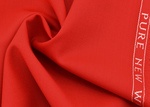 Wolle rot gedreht