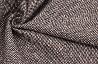 Tweed braun gedreht