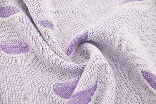 Doppellagiger Ajour-Strick Violett