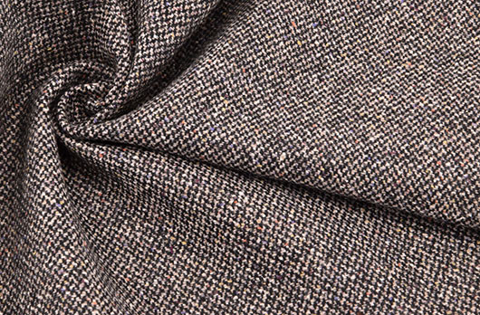 Tweed braun gedreht