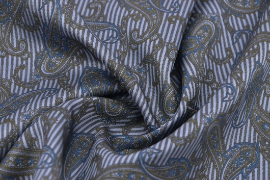 Futterstoff aus Viskose Paisley