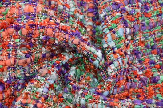 Fantasy Stoff aus Viskose / Polyester Bunt