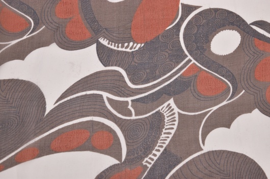 100% Seide gemustert