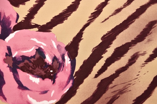 100% Seide gemustert