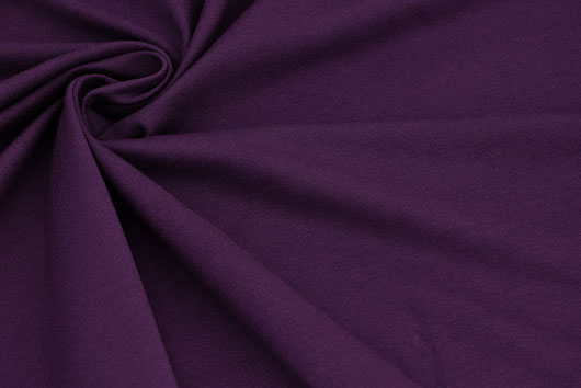 Jersey purpurviolett gedreht
