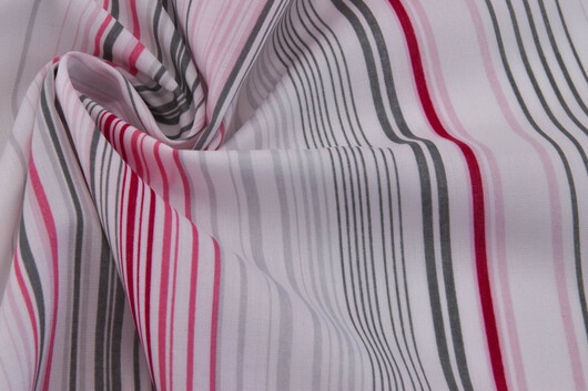 Polyesterprint Streifen gedreht